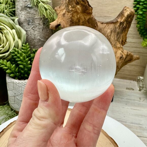 Polished White Selenite Crystal Sphere Meditation Home Decor 2.3 inch Diameter - Picture 6 of 7